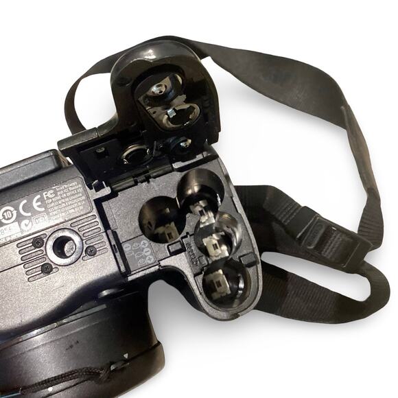 Canon PowerShot S3 IS Digital Camera - Picture 7 of 16